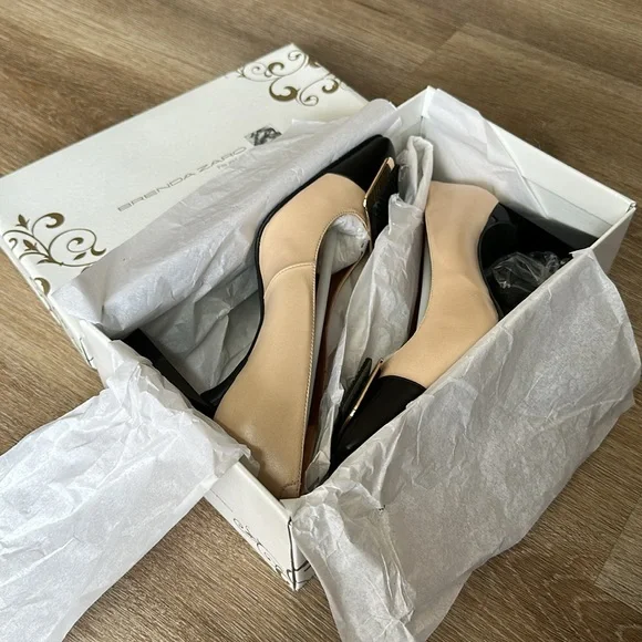 Women's Cream and Black Block Heels Size 8.5 - Picture 4 of 6